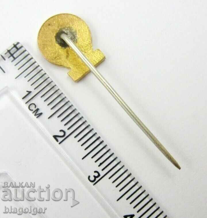 Delivery of OLYMPIC BADGE - ITALY KNOCK - VOLLEYBALL - ENAMEL