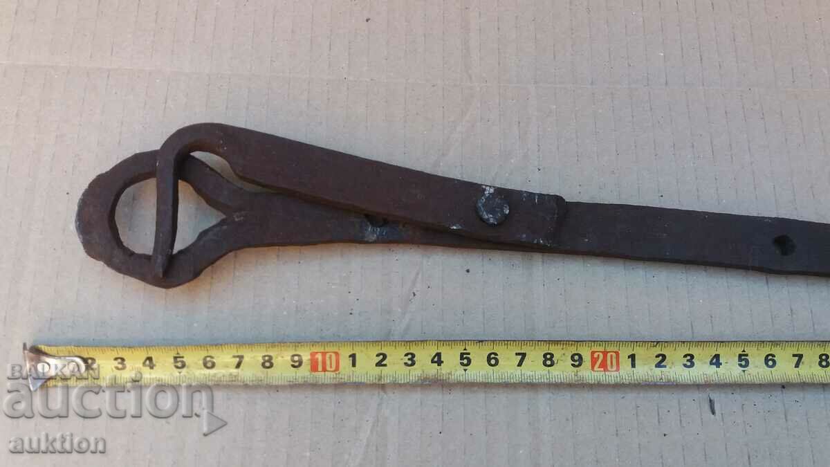 Delivery of OLD WROUGHT LATCH, LOCK Delivery of OLD WROUGHT LATCH, LOCK