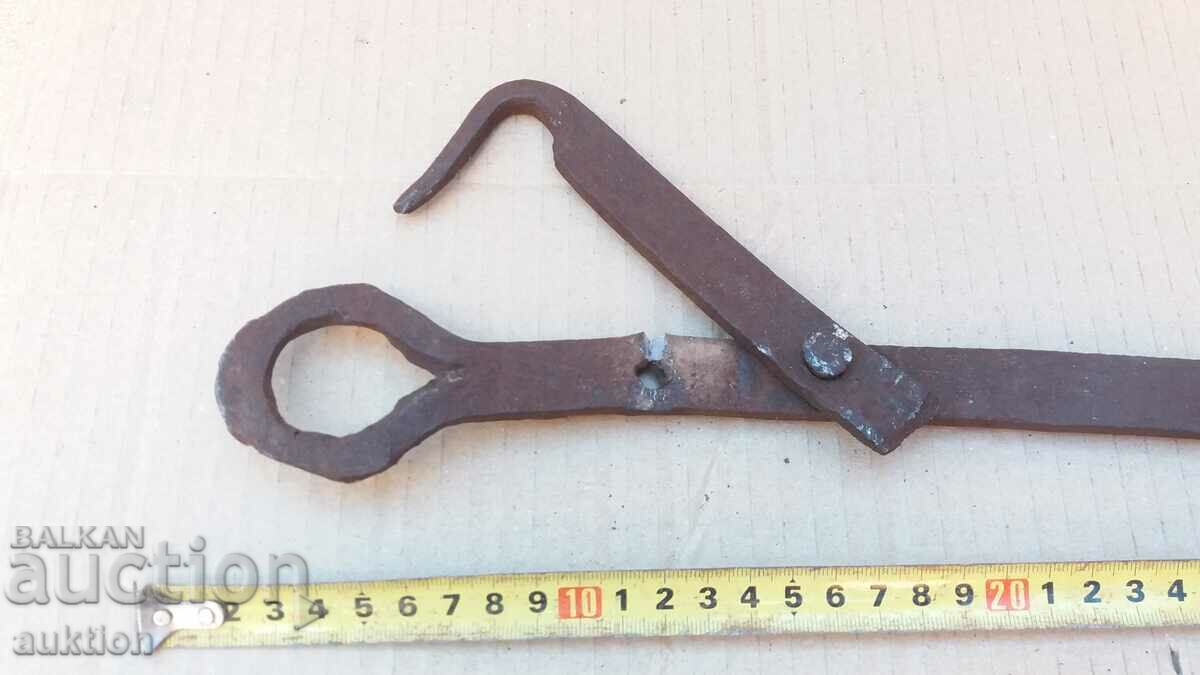 OLD WROUGHT LATCH, LOCK - 5 OLD WROUGHT LATCH, LOCK - 5