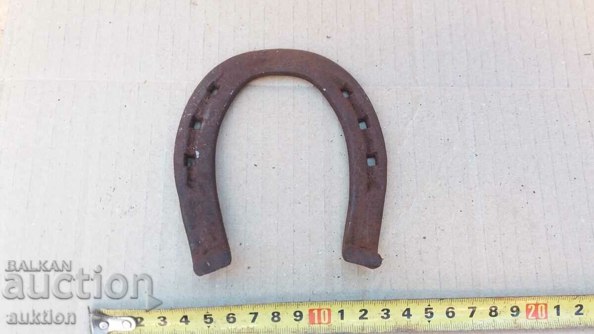Auction OLD HORSESHOE Auction OLD HORSESHOE