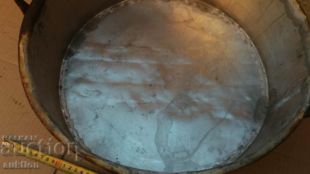 Delivery of OLD TILED TRAY FOR LUTENITA, LAMB, ETC. Delivery of OLD TILED TRAY FOR LUTENITA, LAMB, ETC.