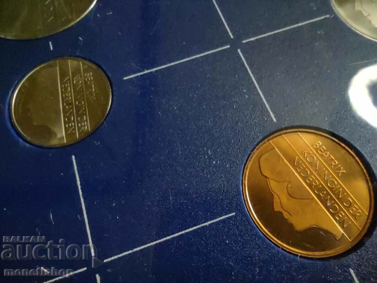 Coins Netherlands Complete set 1986 with price 30.00 BGN | € 15.34 Coins Netherlands Complete set 1986 with price 30.00 BGN | € 15.34
