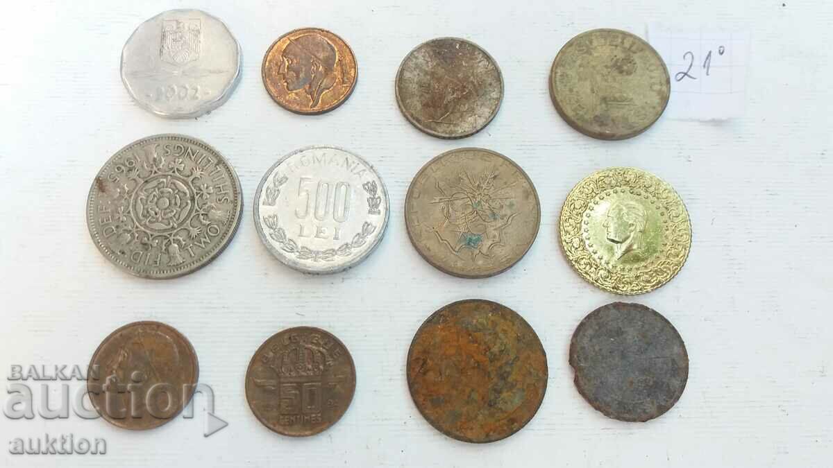 LOT OF 12 FOREIGN COINS - 6 LOT OF 12 FOREIGN COINS - 6