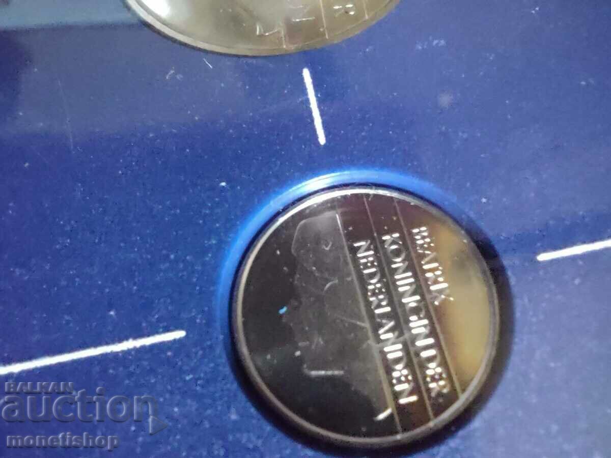 Coins Netherlands Complete set 1983 with price 30.00 BGN | € 15.34