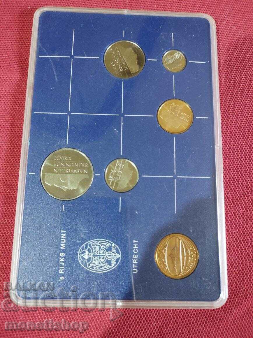 Auction Coins Netherlands Complete set 1982 Auction Coins Netherlands Complete set 1982