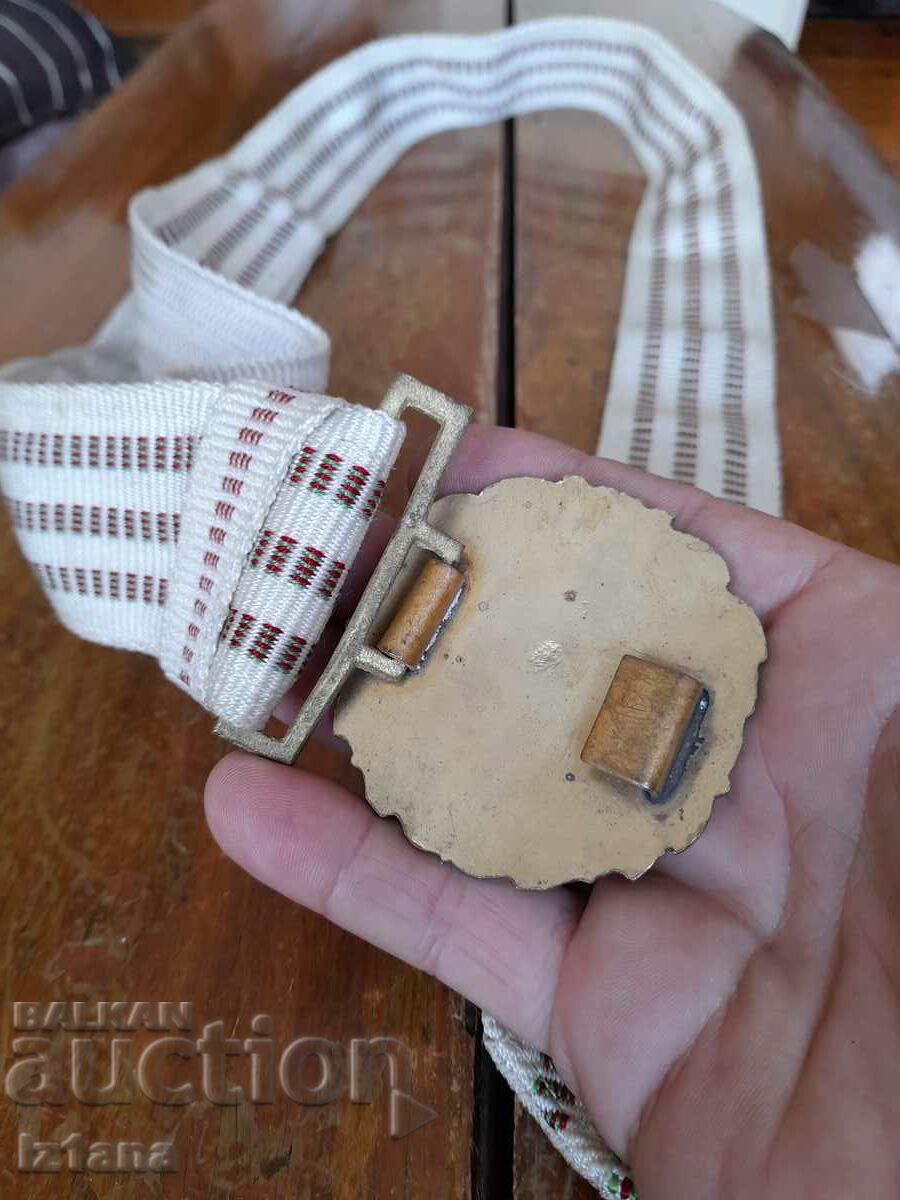 Delivery of Old officer's parade belt Delivery of Old officer's parade belt