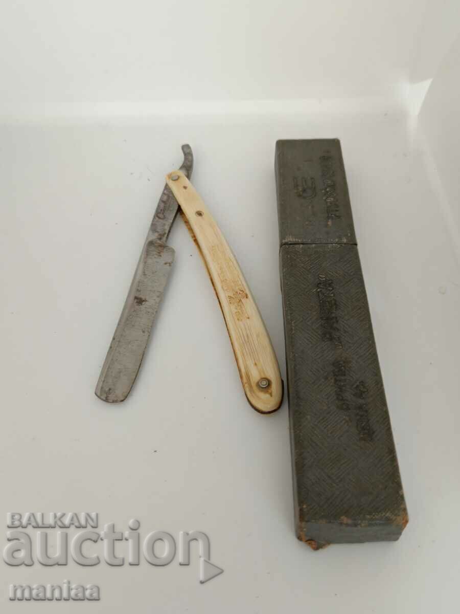 Аукцион Стар руски Бръснач в кокалена дръжка Solingen Аукцион Стар руски Бръснач в кокалена дръжка Solingen