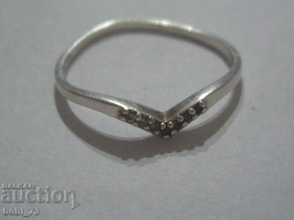 Silver ladies delicate ring. with price 8.00 BGN | € 4.09 Silver ladies delicate ring. with price 8.00 BGN | € 4.09