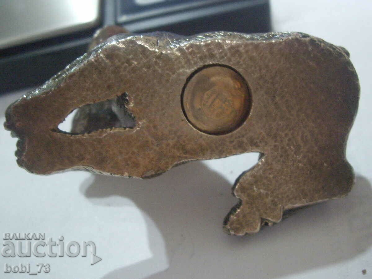 Delivery of Figure of a dog. Delivery of Figure of a dog.