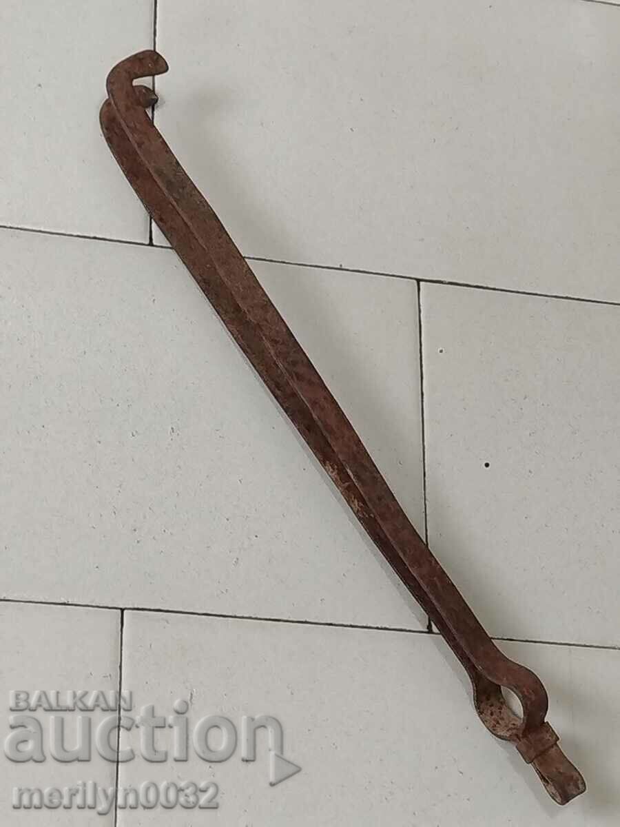 Παλιό ντιλάφι, λαβίδα, σφυρήλατο σίδερο για φούρνο