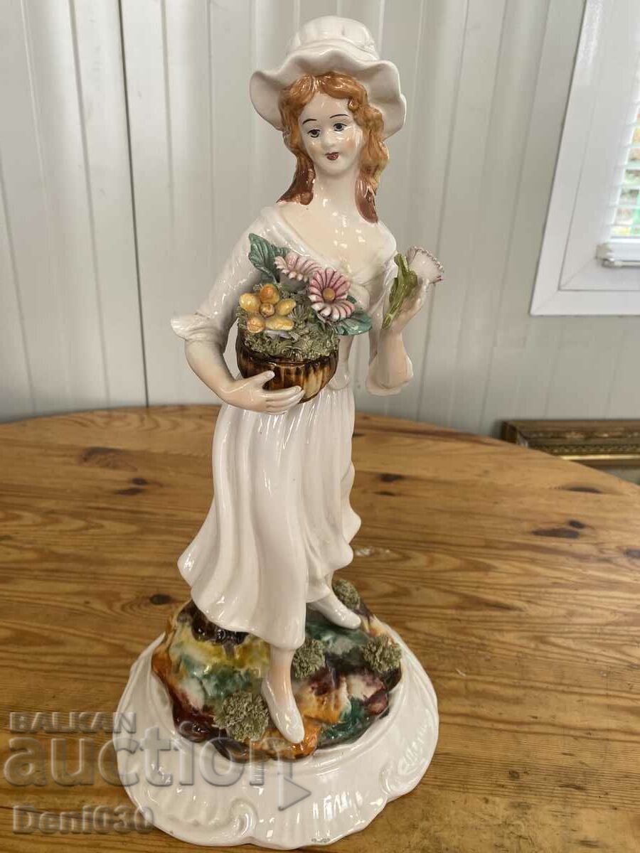 Unique beautiful porcelain figure statuette Italian !!!