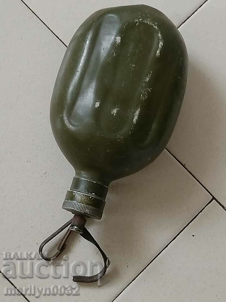 Delivery of Old aluminum kettle Delivery of Old aluminum kettle