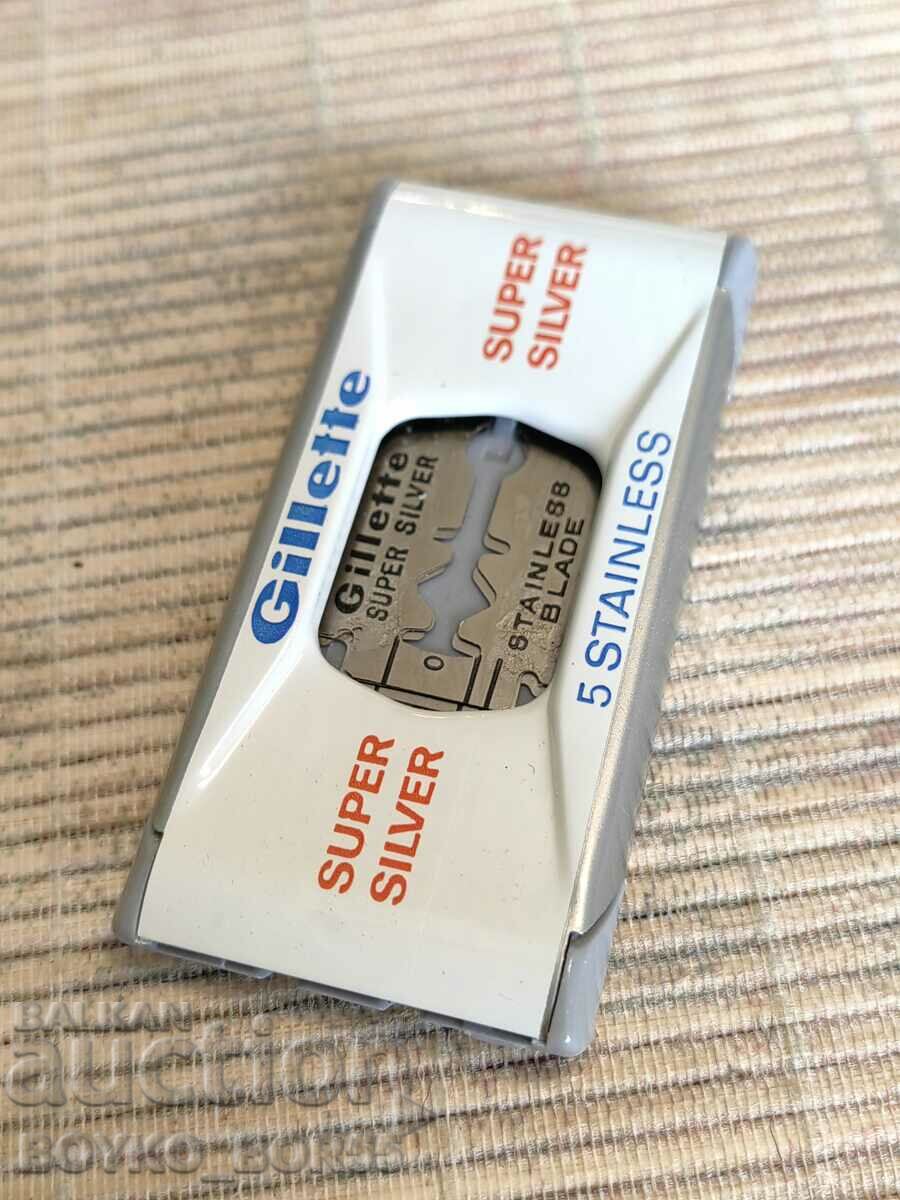 Оригинална Винтидж Кутийка за Бръснарски Ножчета Gillette