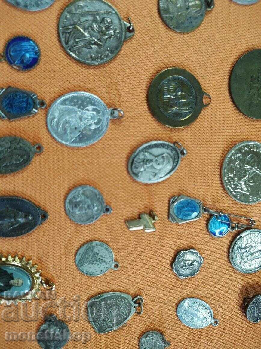 Lot: 64 religious medals. - 6 Lot: 64 religious medals. - 6