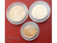 Ireland-lot 3 euro coins 2008 in capsules