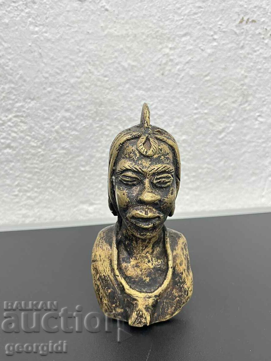 African bronze sculpture. #5601