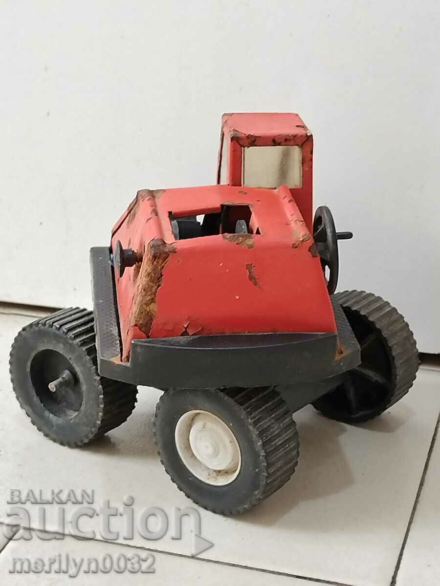 Children's toy excavator metal and plastic 70s NRB - 6 Children's toy excavator metal and plastic 70s NRB - 6