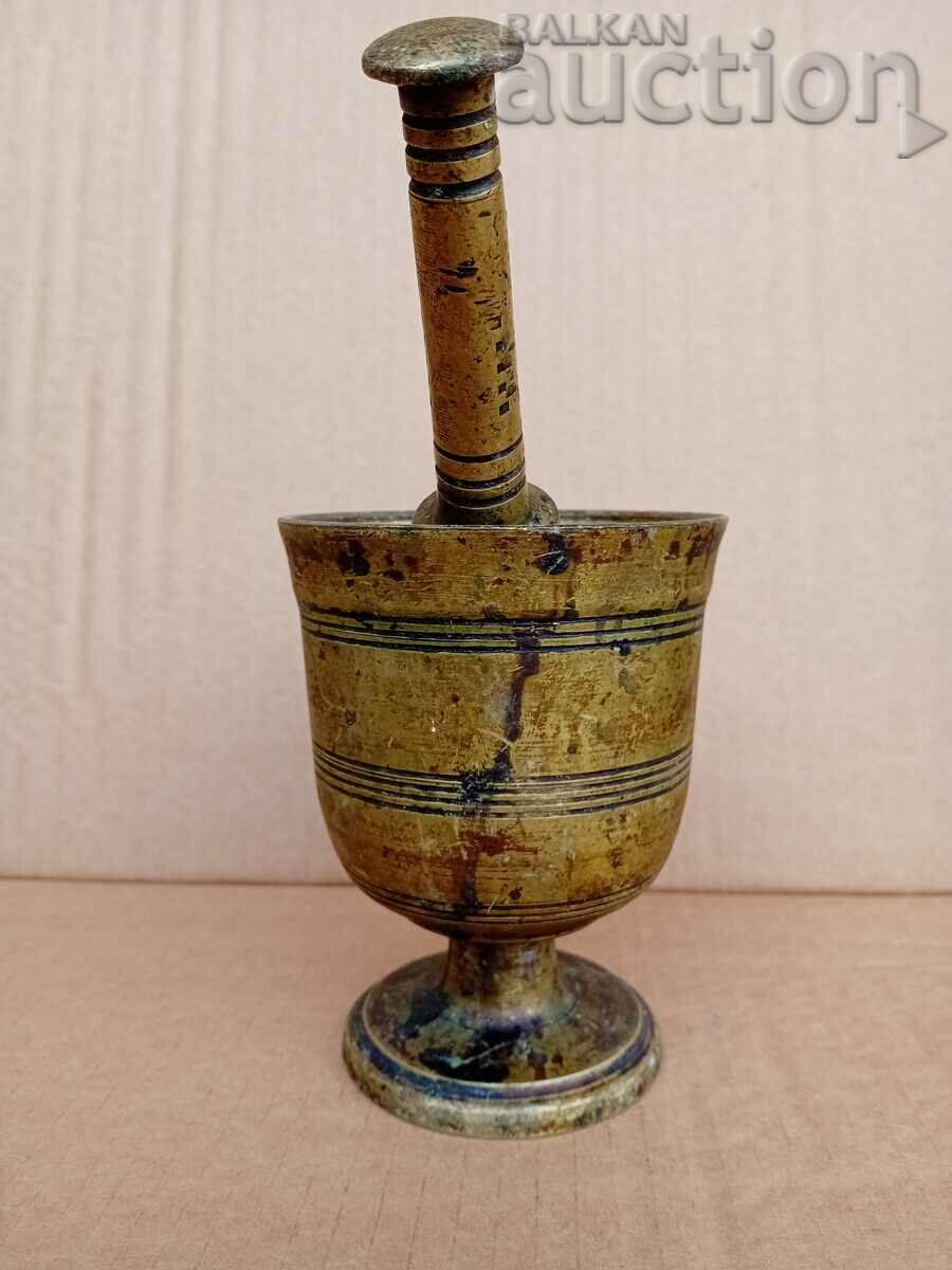 Livrarea Mortar și pistil din bronz antic Livrarea Mortar și pistil din bronz antic