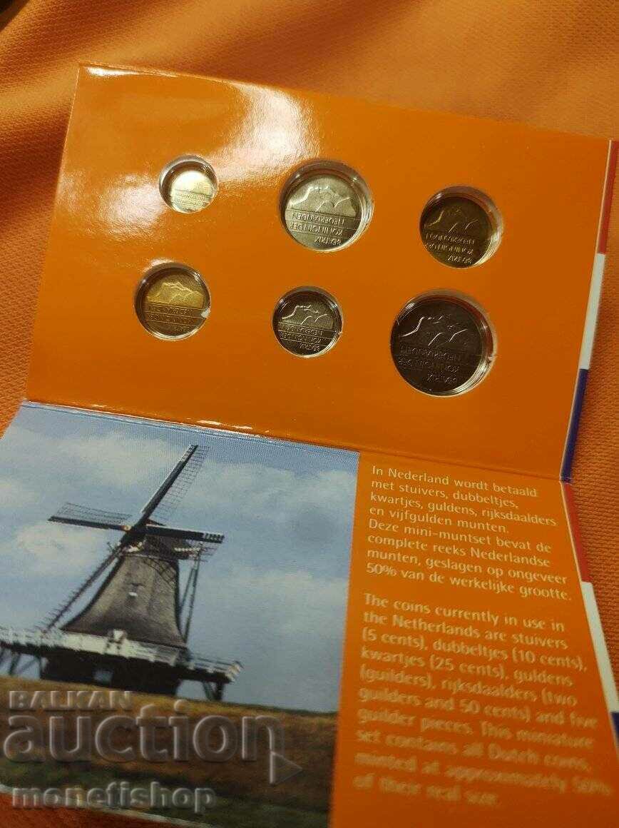 Mini set Netherlands 1999 with price 25.00 BGN | € 12.78 Mini set Netherlands 1999 with price 25.00 BGN | € 12.78