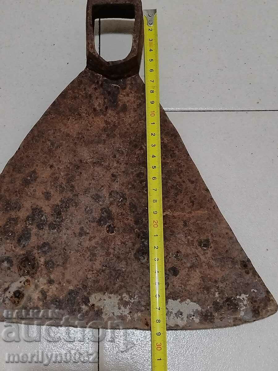 Delivery of Forged pitchfork, hoe, agricultural tool, wrought iron Delivery of Forged pitchfork, hoe, agricultural tool, wrought iron