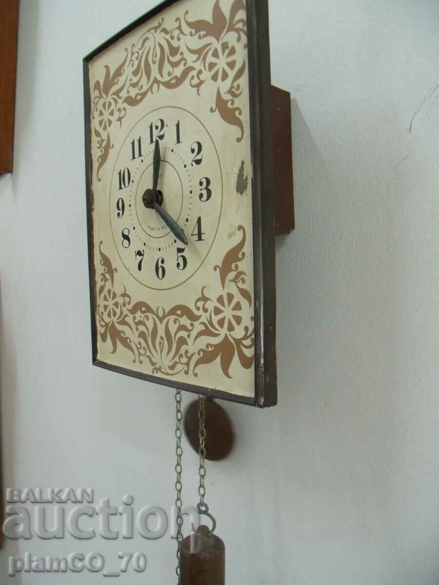 Licitație Nr.*7617 ceas de perete vechi - Far Licitație Nr.*7617 ceas de perete vechi - Far