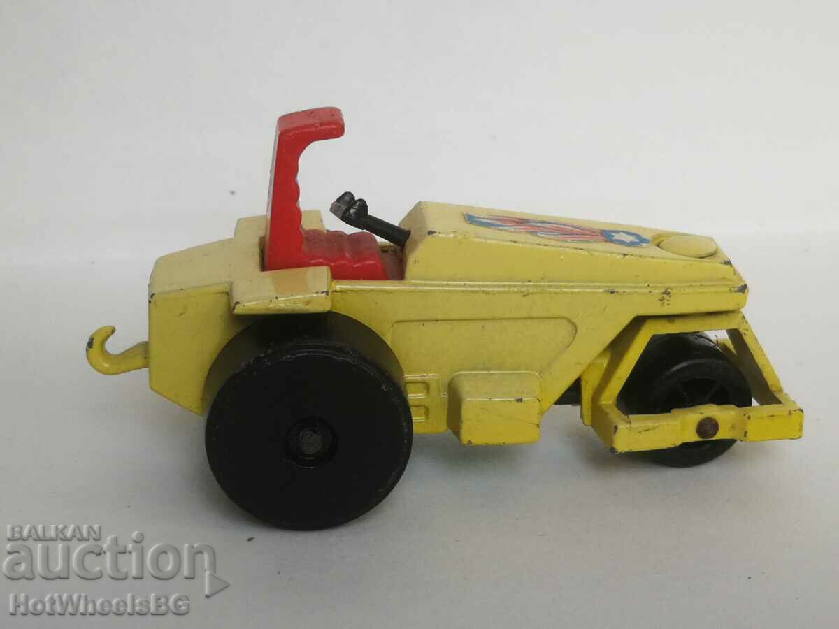 Matchbox No. 21B Rod Roller 1973 with price 6.00 BGN | € 3.07 Matchbox No. 21B Rod Roller 1973 with price 6.00 BGN | € 3.07