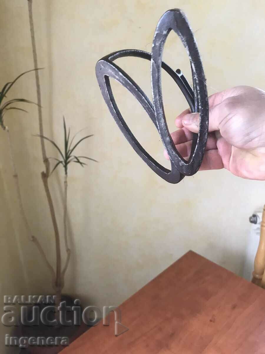 Delivery of STRIP METAL OLD CAVALRY FORGED PAIR Delivery of STRIP METAL OLD CAVALRY FORGED PAIR