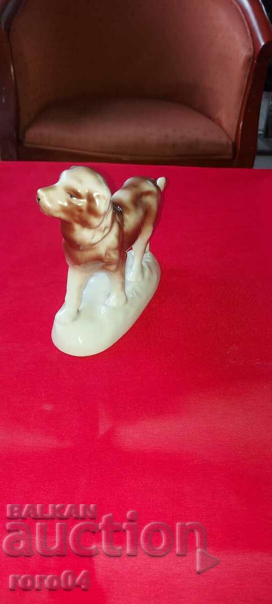 PORCELAIN STATUETTE with price 55.00 BGN | € 28.12 PORCELAIN STATUETTE with price 55.00 BGN | € 28.12