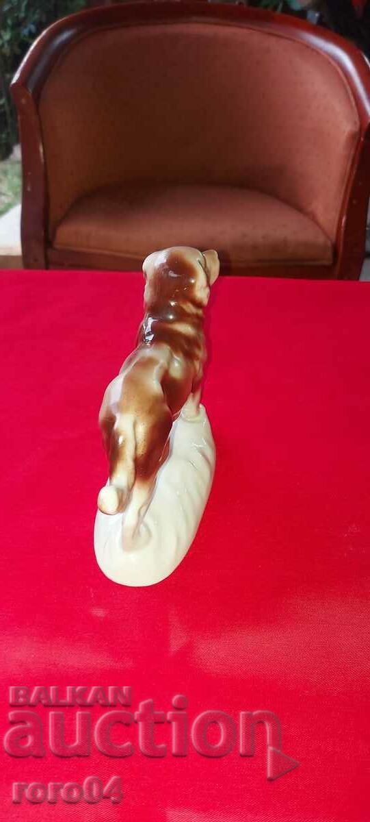 Delivery of PORCELAIN STATUETTE Delivery of PORCELAIN STATUETTE