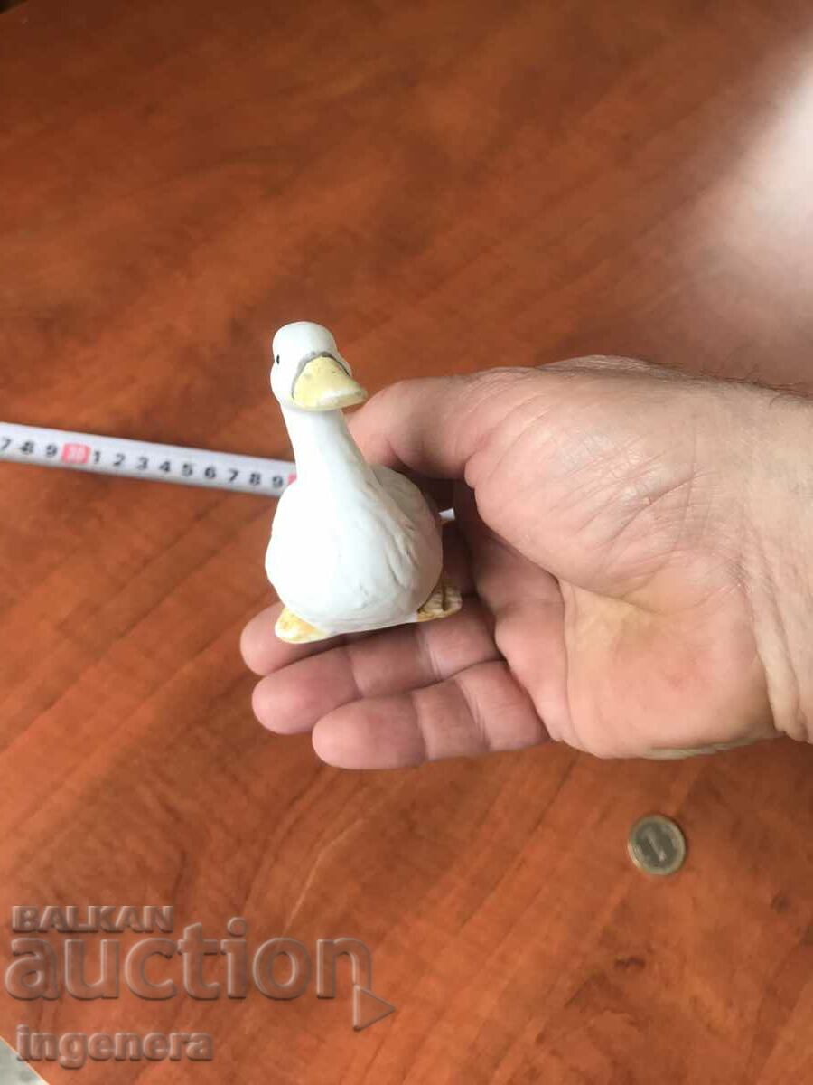PORCELAIN DUCK DUCK FIGURE STATUETTE - 6