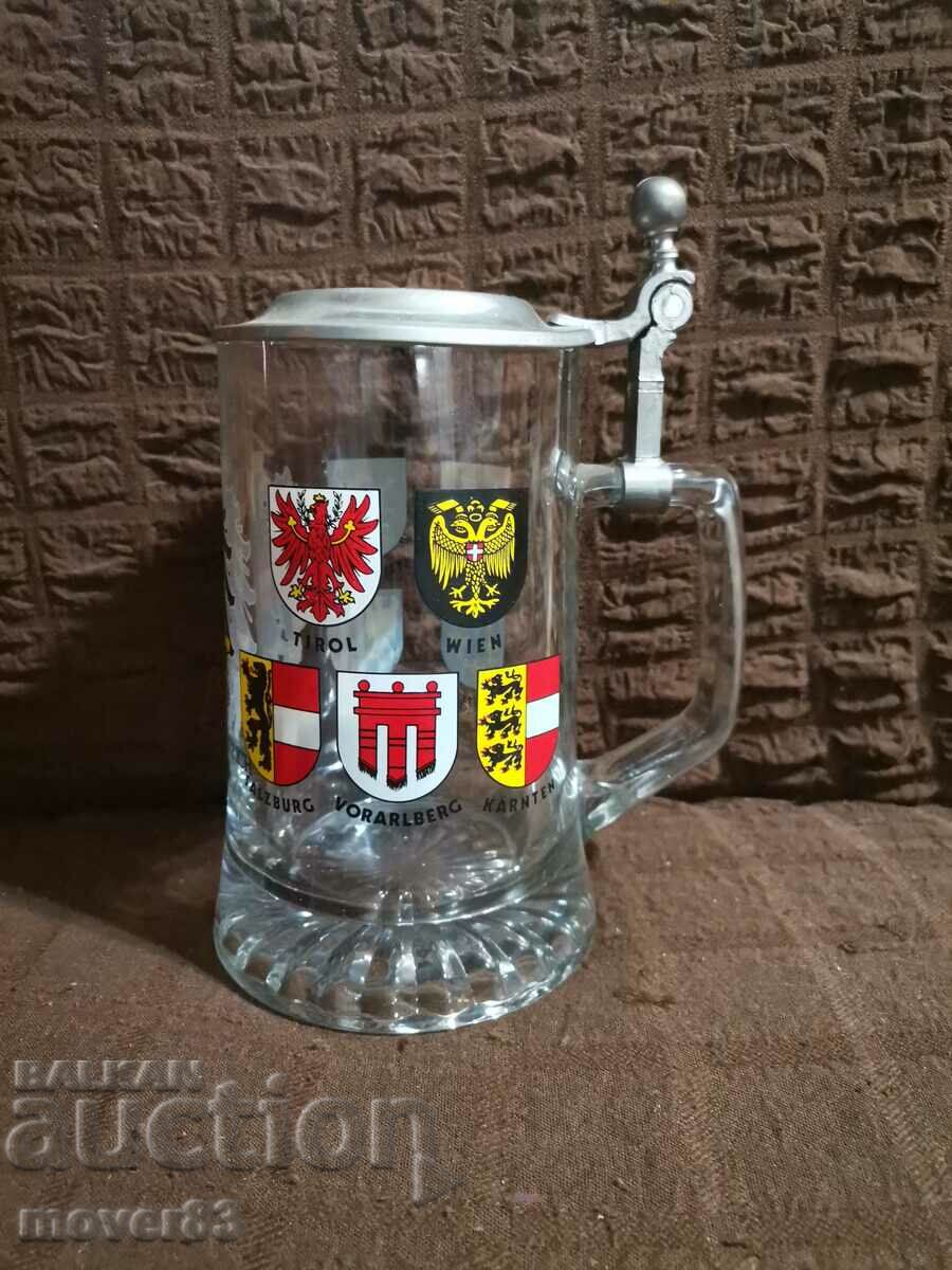 Ένα ποτήρι/κούπα. Ποτήρι. Αυστρία