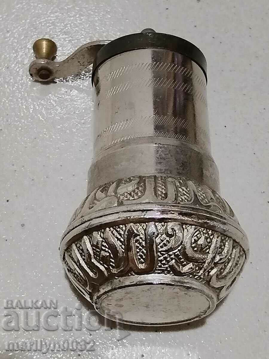 Μικρός μύλος πιπεριάς με τιμή 25.00 BGN | € 12.78 Μικρός μύλος πιπεριάς με τιμή 25.00 BGN | € 12.78