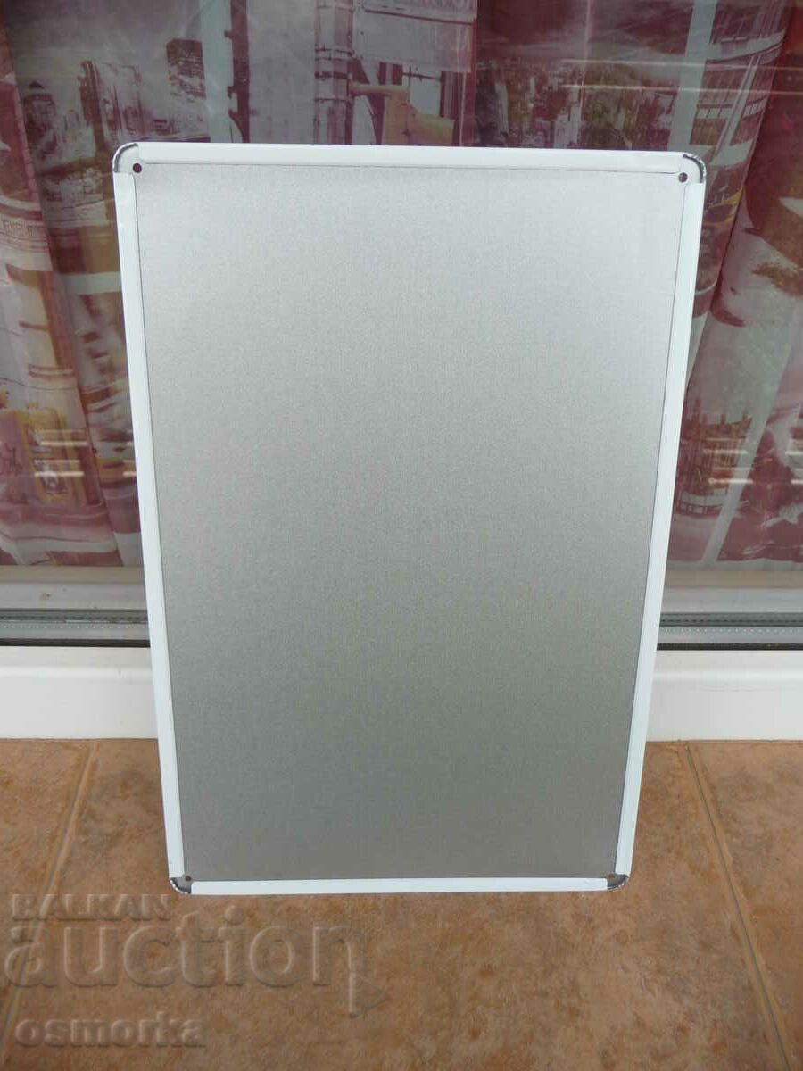 Аукцион Метална табела комикс Star Wars Междузвесдни войни Империята Аукцион Метална табела комикс Star Wars Междузвесдни войни Империята