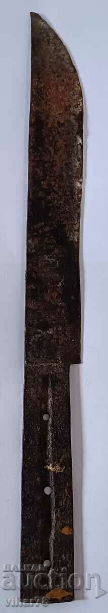 OLD KNIFE