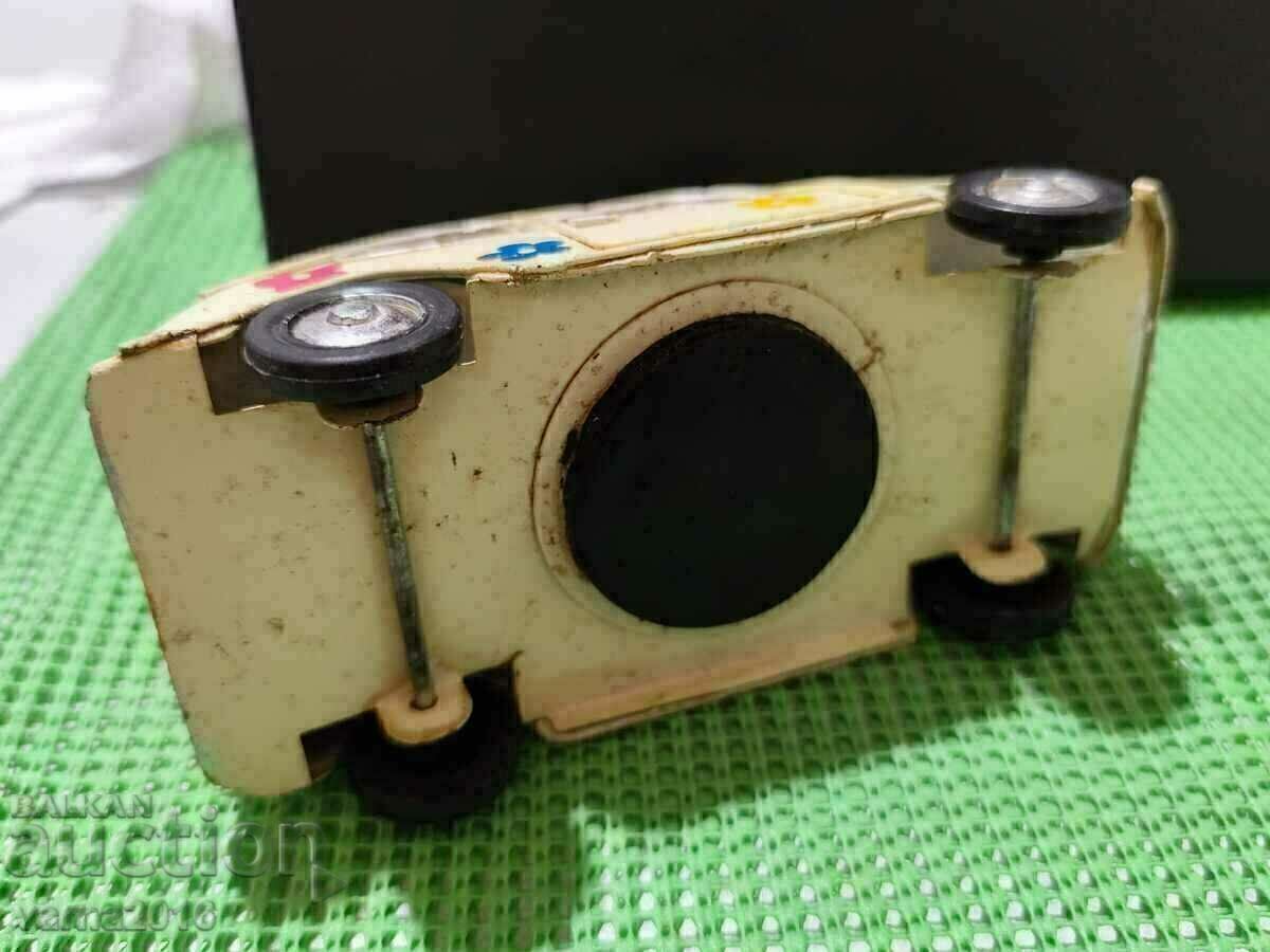 Delivery of Metal Trolley Piggy Bank Delivery of Metal Trolley Piggy Bank