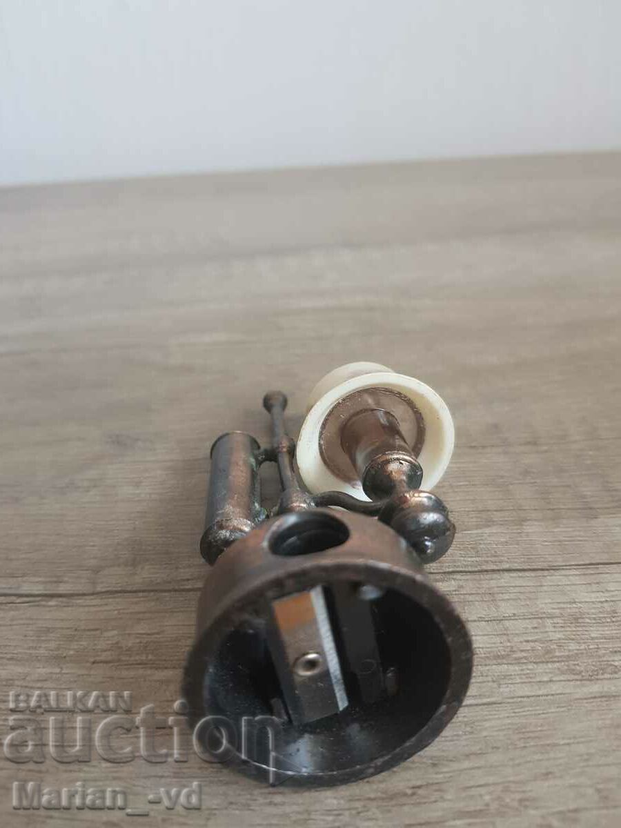 Collectible metal sharpener - 5 Collectible metal sharpener - 5