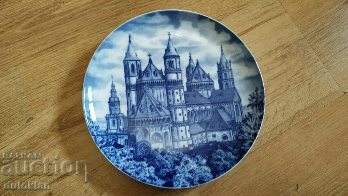 Beautiful porcelain plate from Germany.