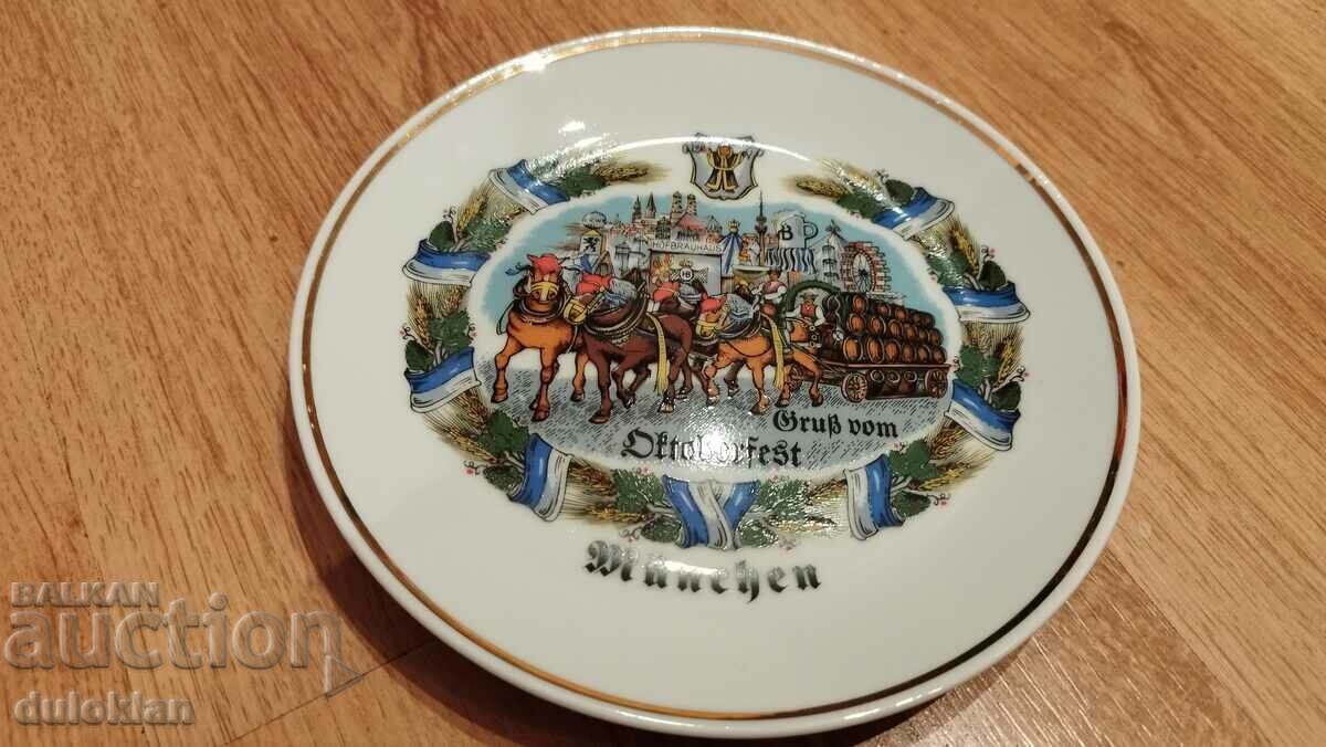 Beautiful decorative plate from Munich-Germany.