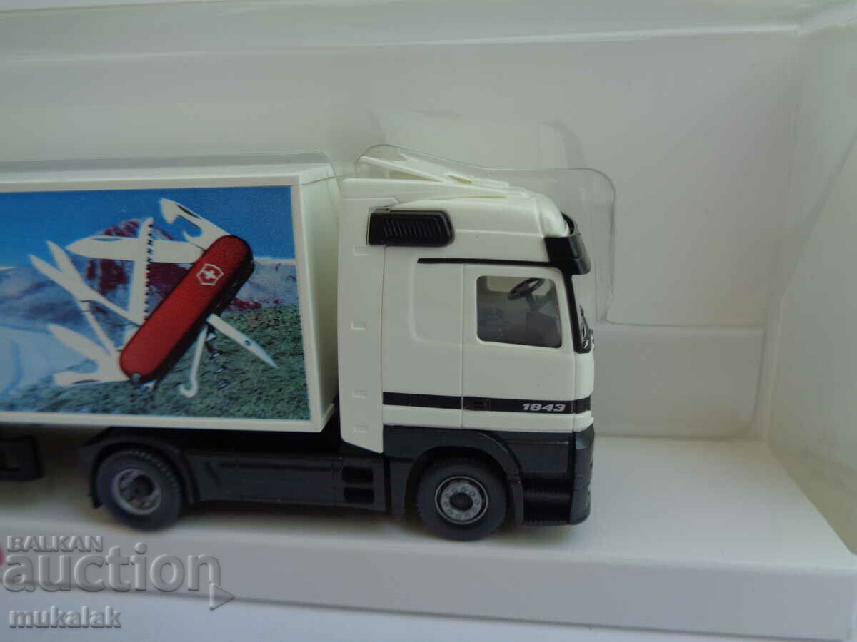 Delivery of WIKING 1:87 H0 MERCEDES BENZ ACTROS TRUCK TROLLEY MODEL