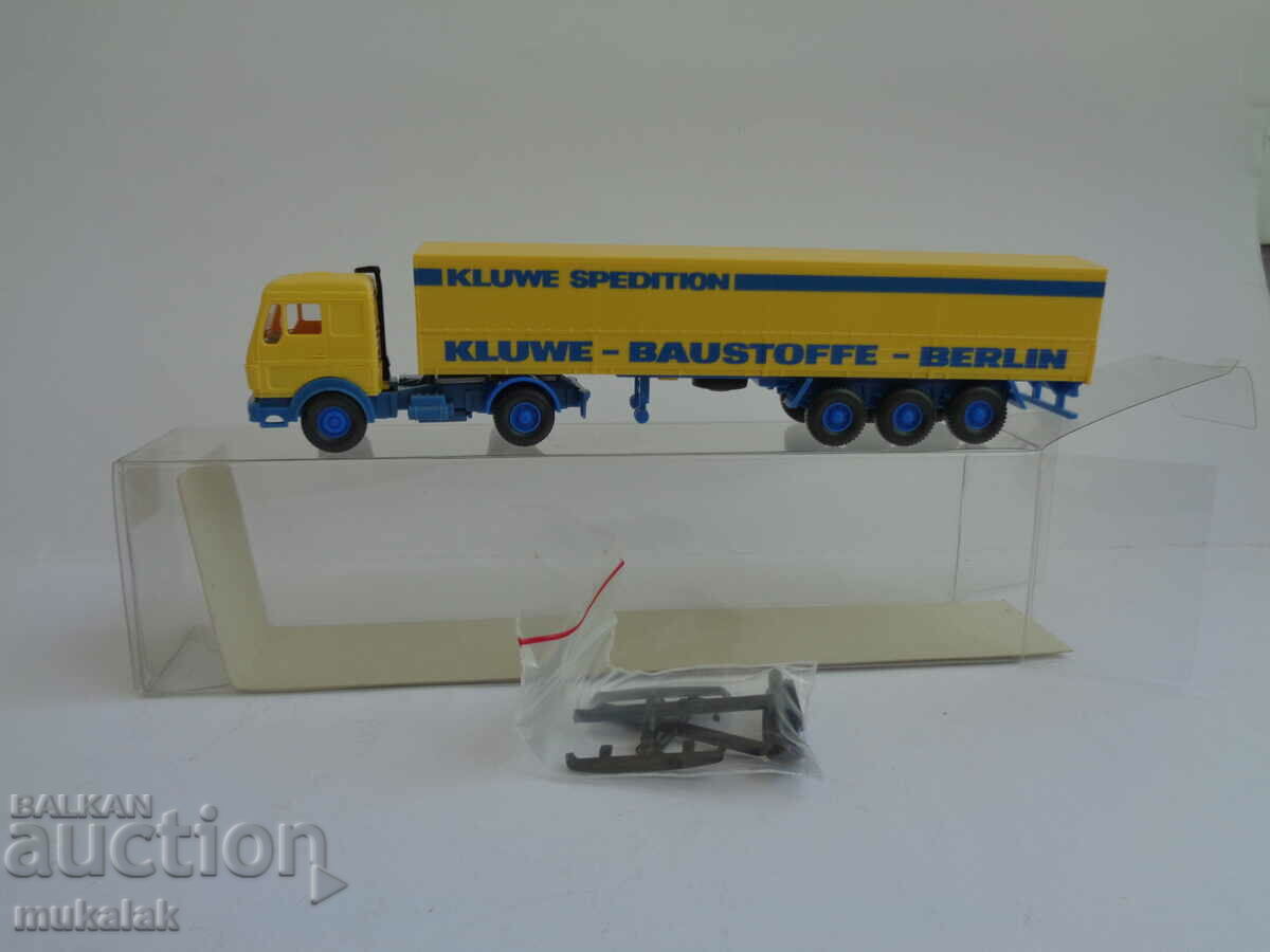 WIKING 1:87 H0 MODEL MERCEDES BENZ CAMION CU ANVELOPE