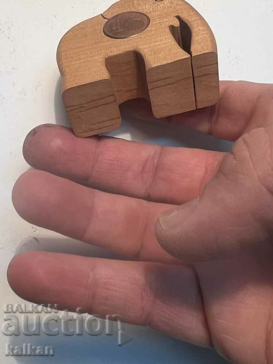 Дървени слонче с монета от 1 евро цент - 5 Дървени слонче с монета от 1 евро цент - 5