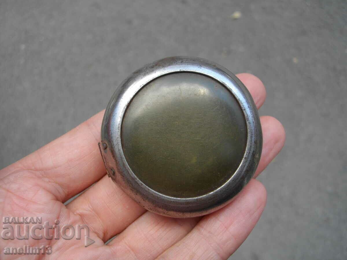 OLD POCKET WATCH BOX with price 35.00 BGN | € 17.90 OLD POCKET WATCH BOX with price 35.00 BGN | € 17.90