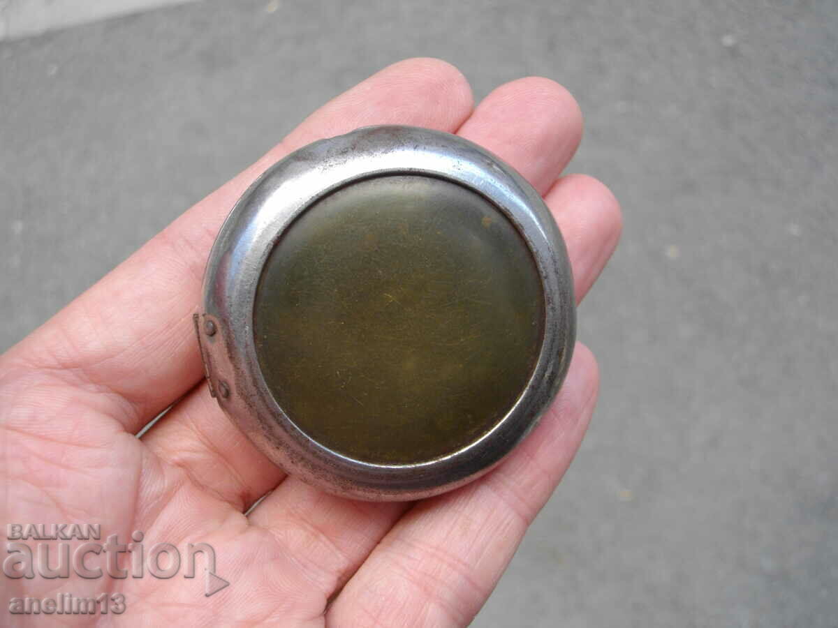 CUTIE VECHE DE CEAS DE BUZUUNAR CUTIE VECHE DE CEAS DE BUZUUNAR