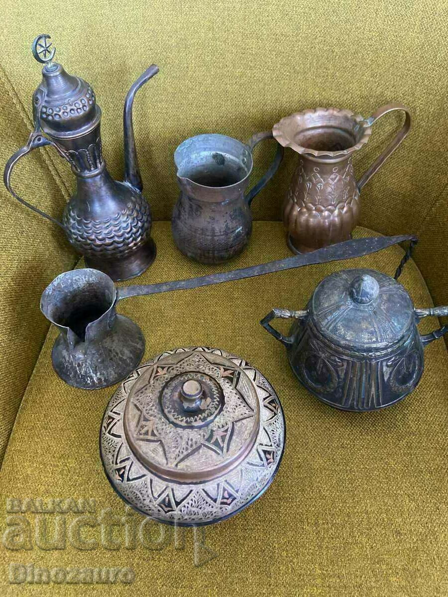 Lot of copper vessels