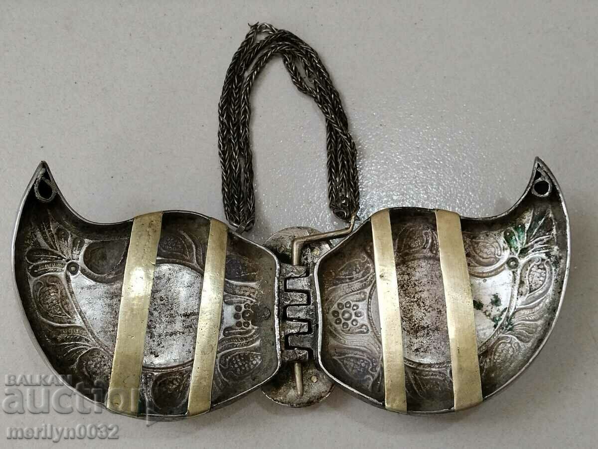 Auction  Renaissance hammered silver paftas with mother-of-pearl, paftas, silver