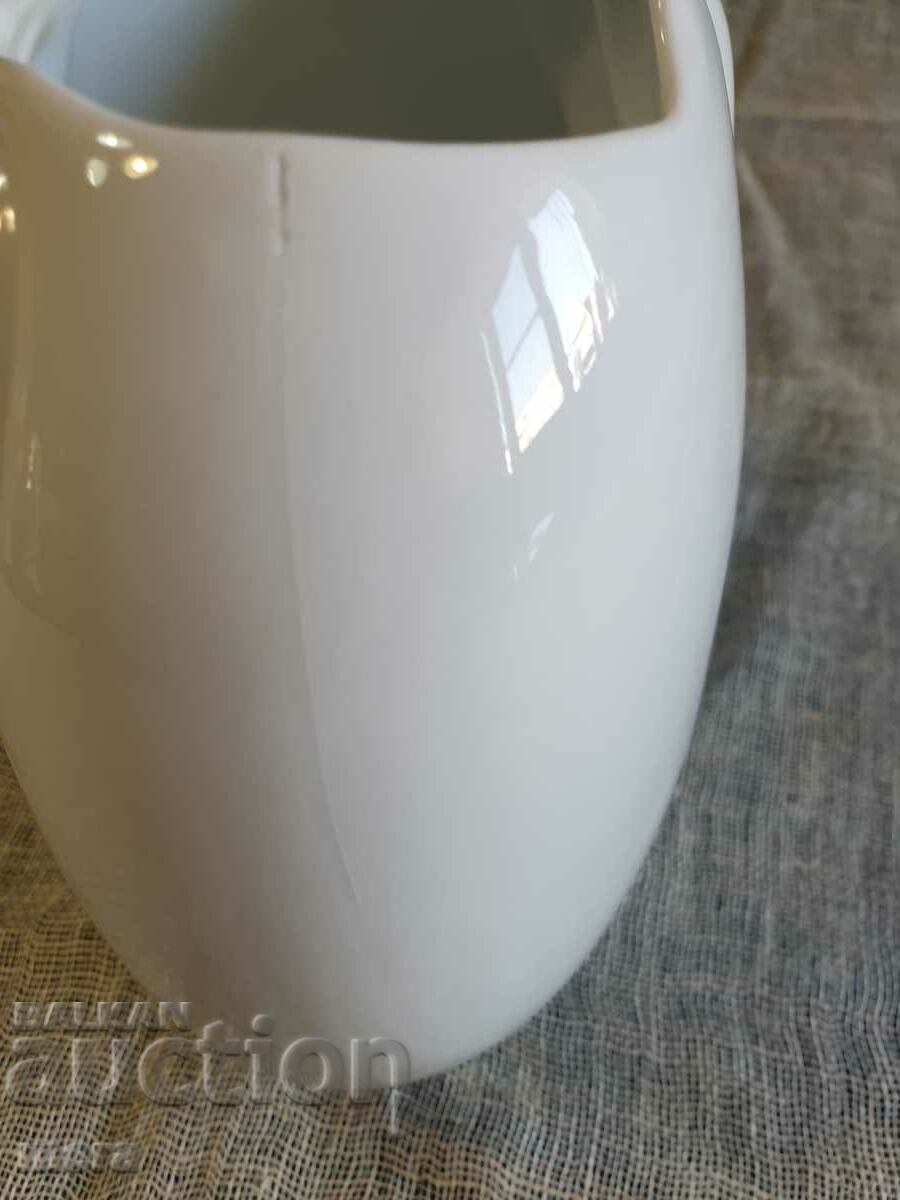Delivery of Stylish porcelain vase - Bavaria