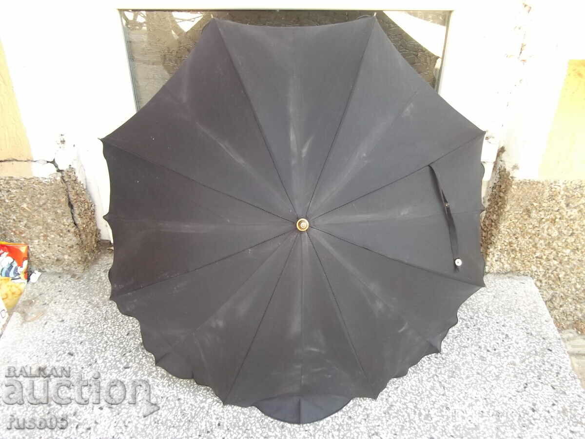 Auction Women's old umbrella Auction Women's old umbrella