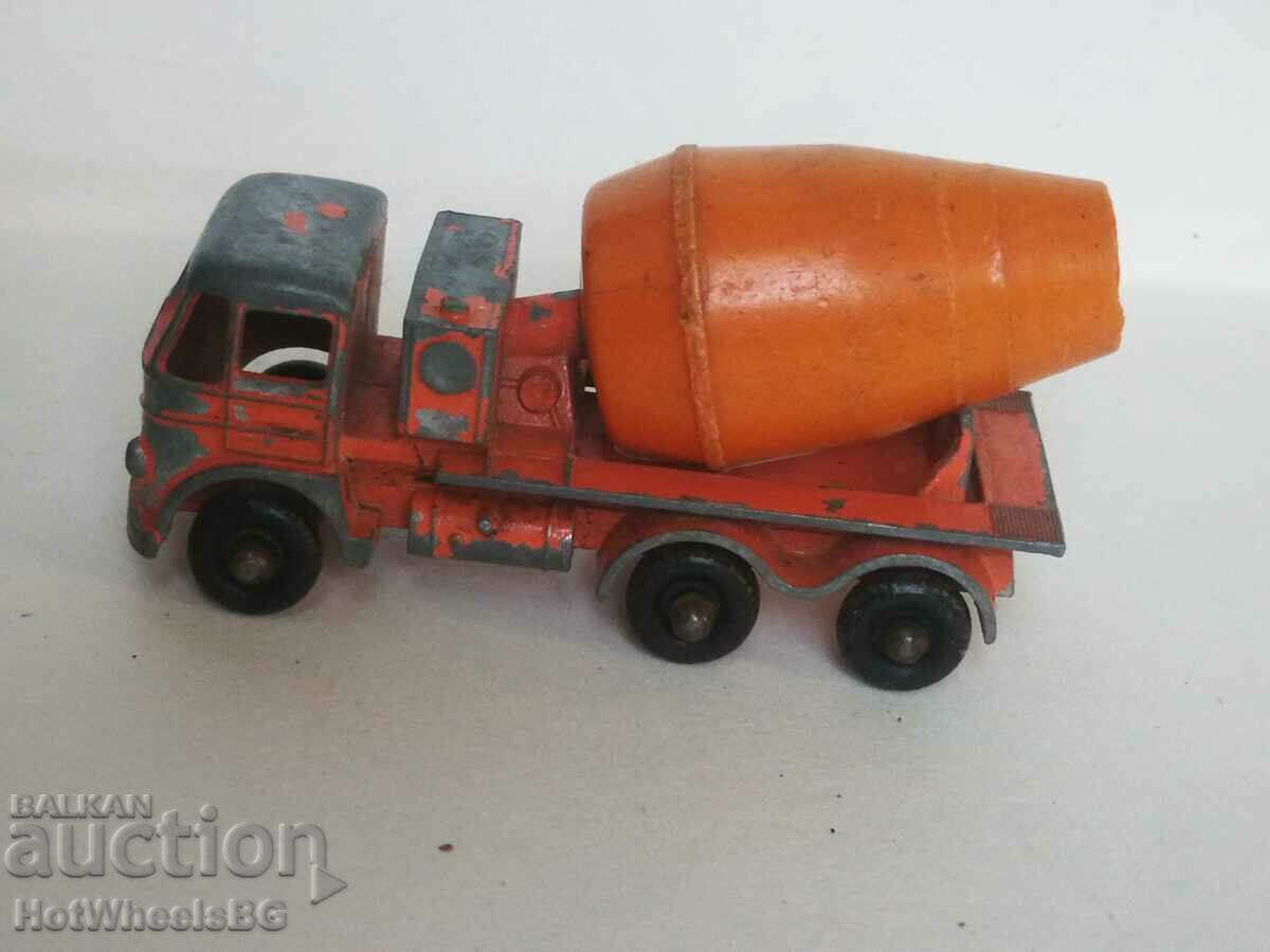 SPIRBOX LESNEY. No 26B Foden Cement Mixer 1961