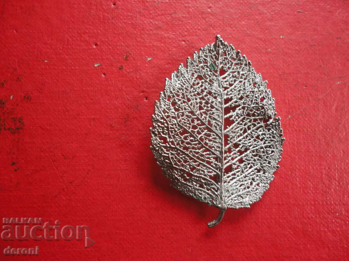 A great leaf brooch - 5 A great leaf brooch - 5