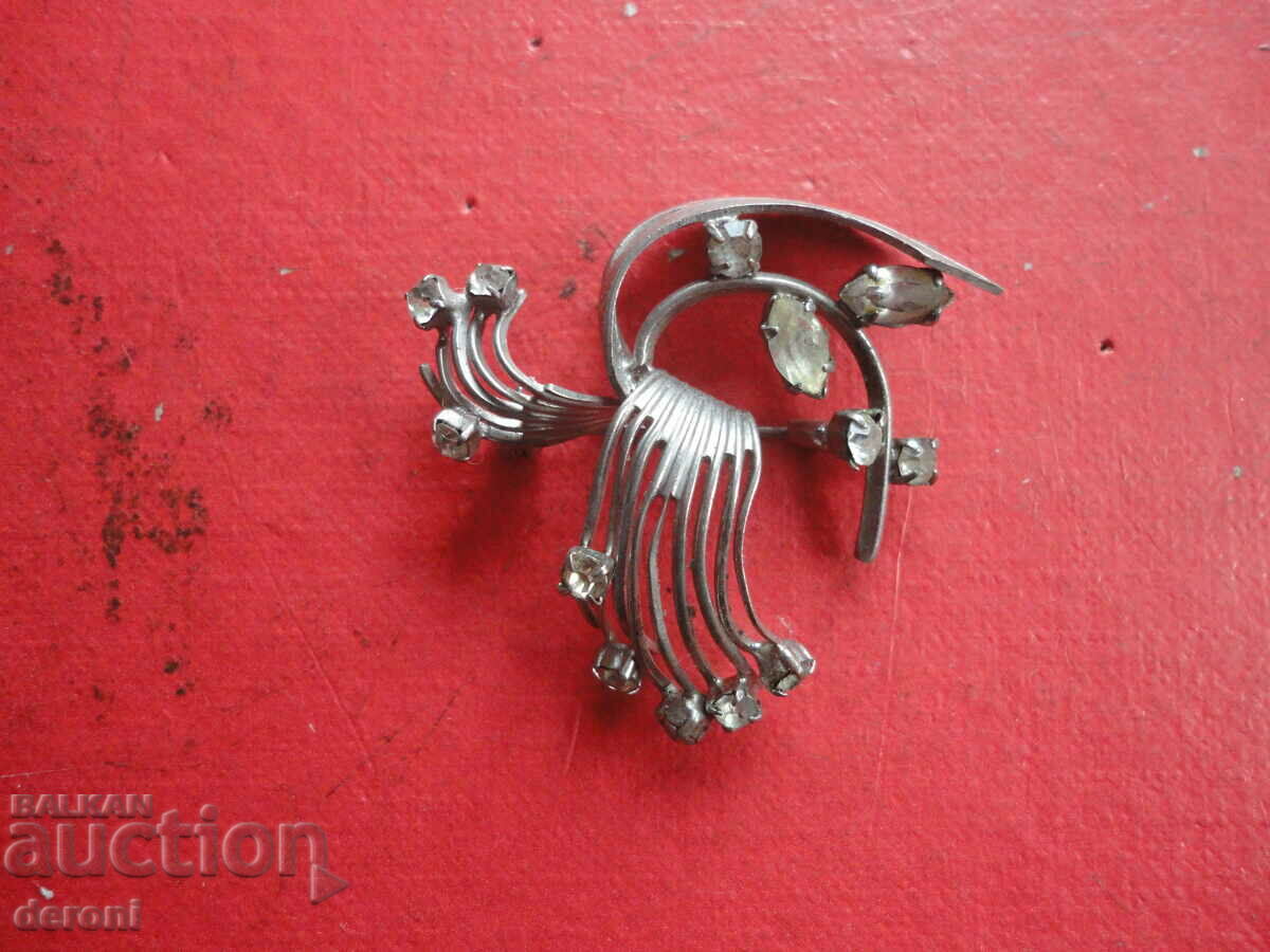 Great brooch with 55 stones with price 10.00 BGN | € 5.11 Great brooch with 55 stones with price 10.00 BGN | € 5.11